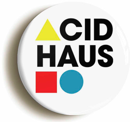 A picture of a fridge magnet