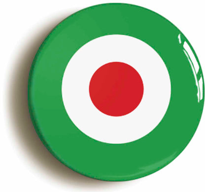 A picture of a fridge magnet