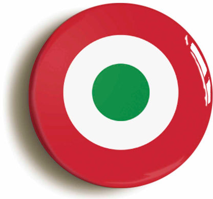 A picture of a fridge magnet