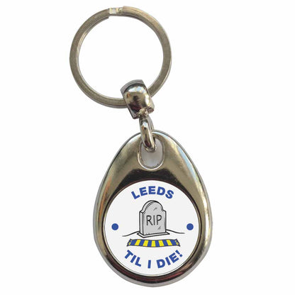 An image of a plain metal keyring