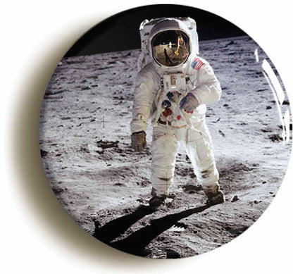 A picture of a button badge