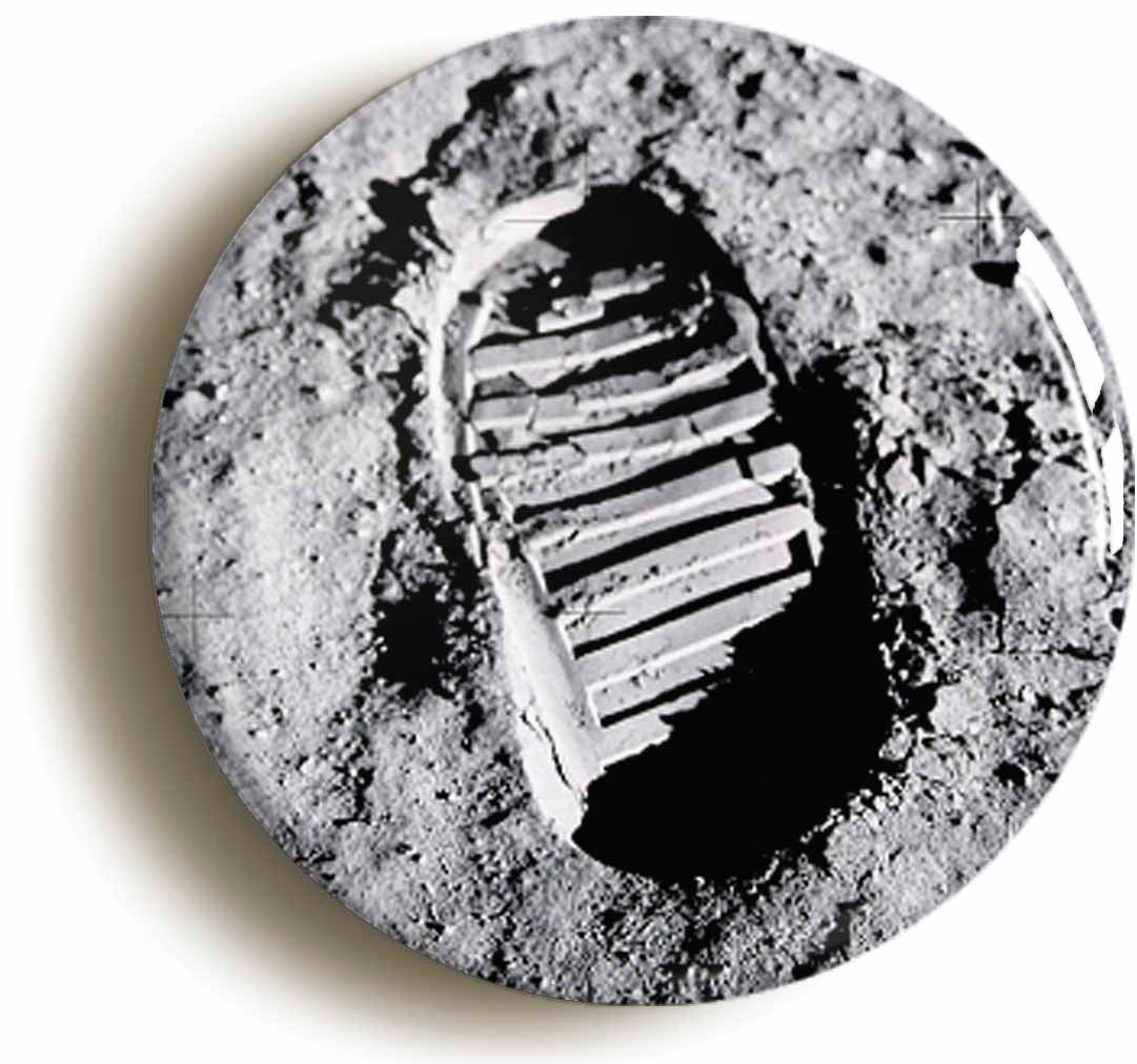 A picture of a fridge magnet